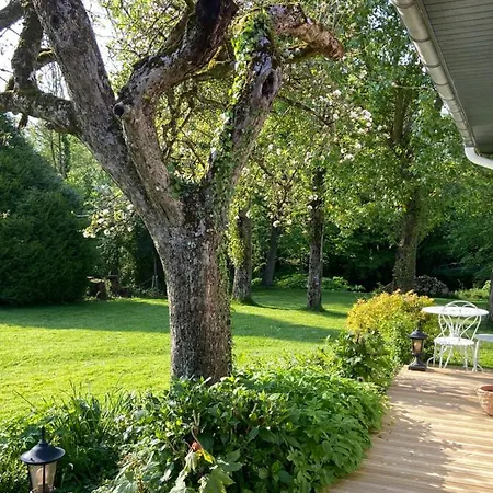 Un Matin De Mai Bed & Breakfast Verlincthun