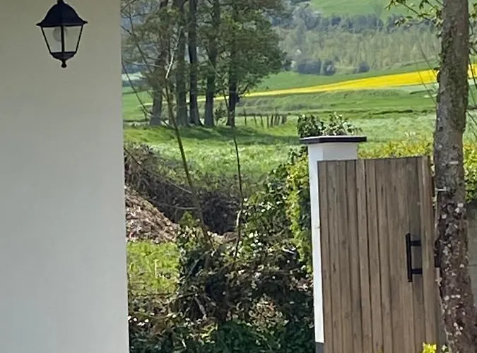 Un Matin De Mai Couette-café 3*